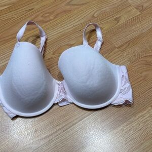 Wacoal Soft Pink Lace Bra, size 36DD
